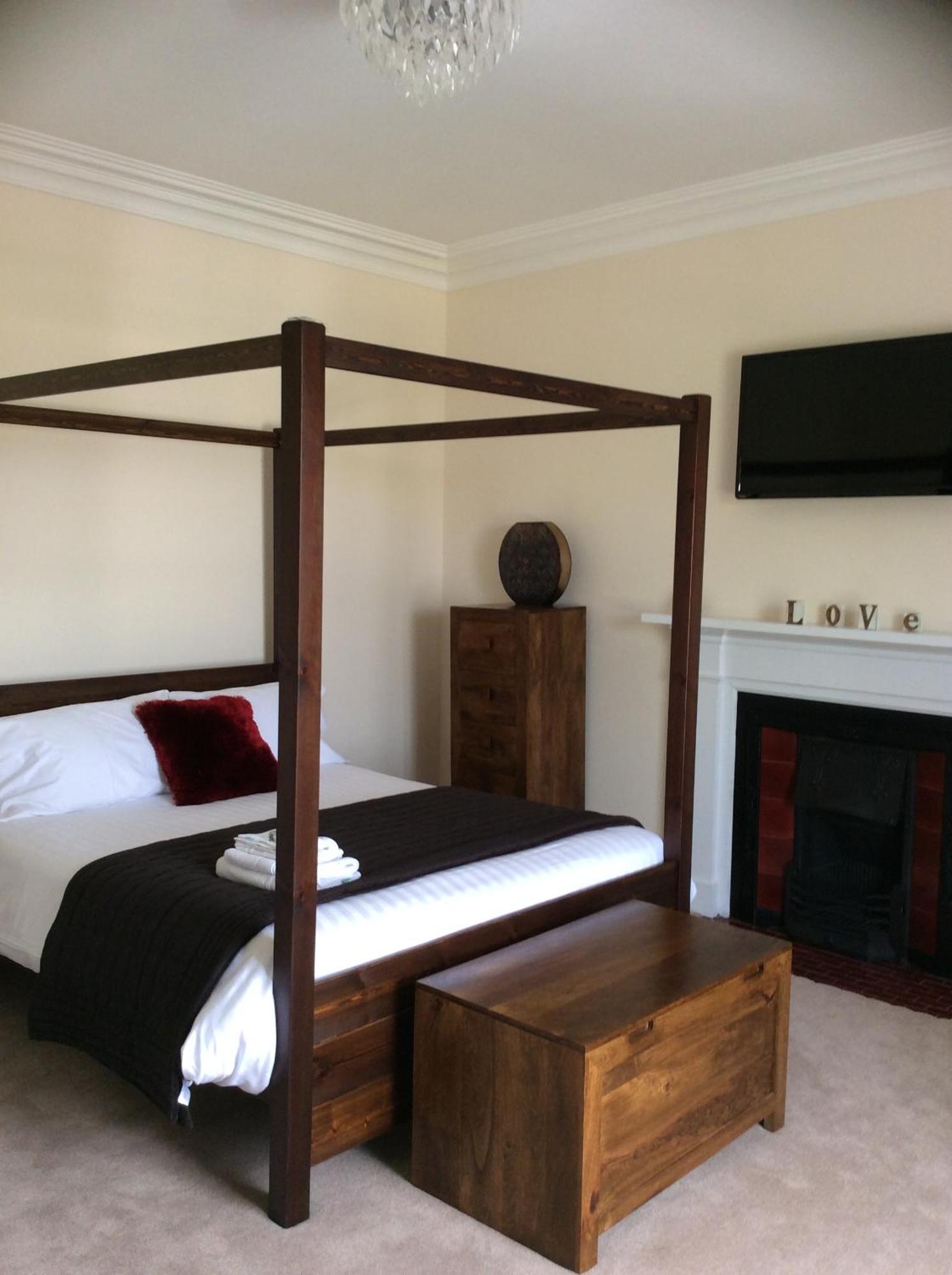 Springfield Guest House Tain Esterno foto